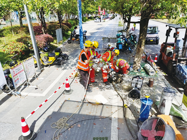  和乐镇UV-CIPP紫外光固化修复